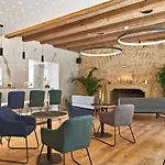 Le Chevalier Bleu Hotel *