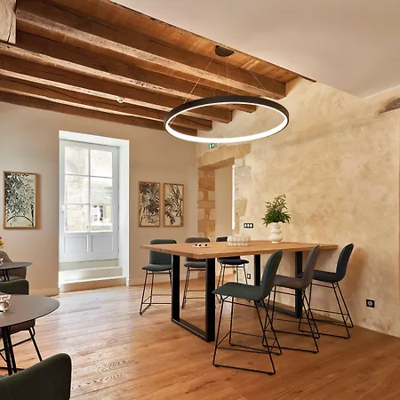 Hotel Le Chevalier Bleu *