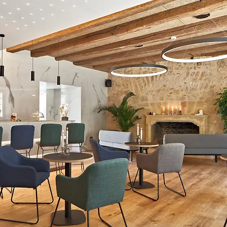 Le Chevalier Bleu Otel *